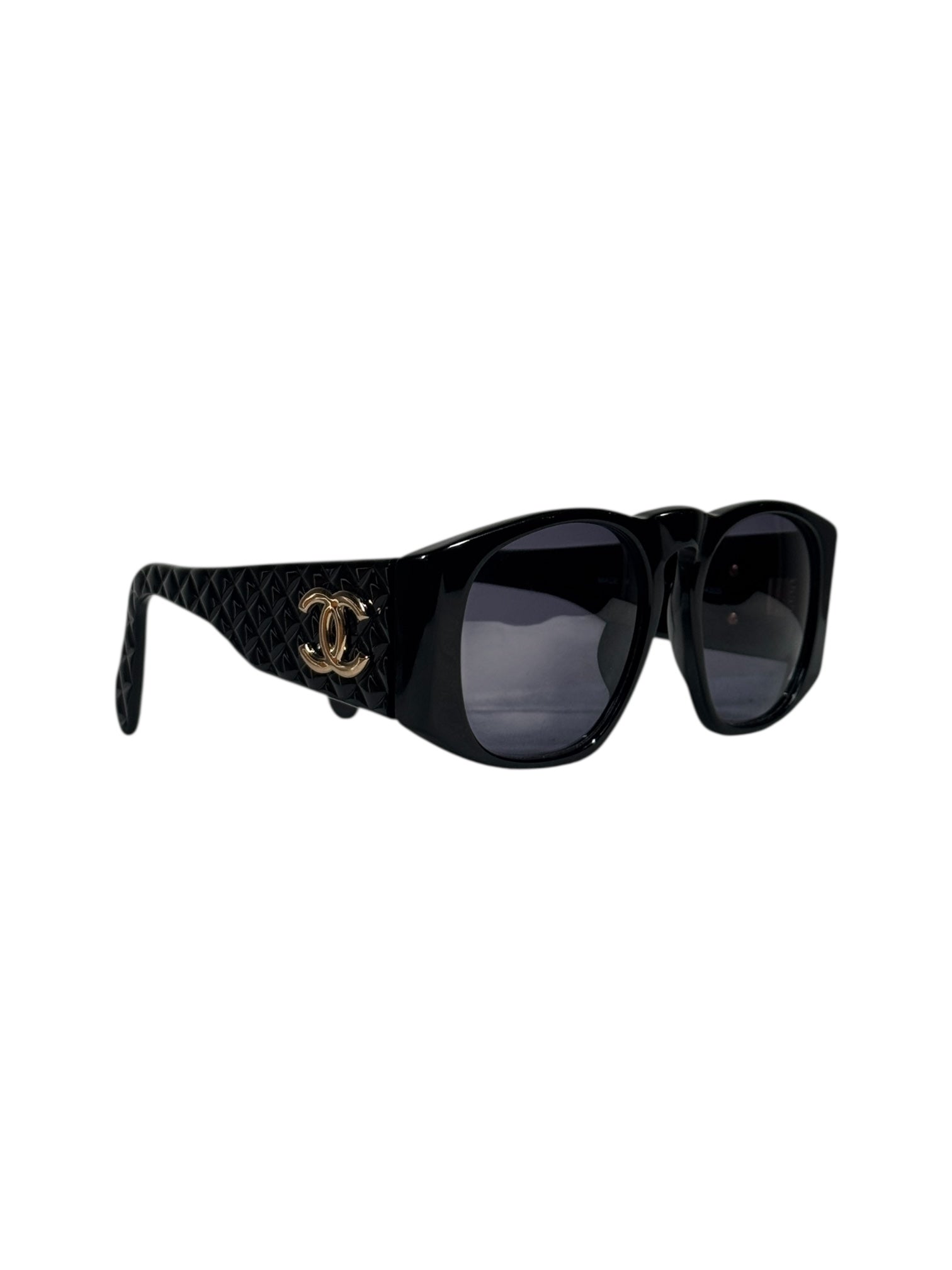 Chanel Quilted CC Shield Sunglasses – LE DEPARTMENT