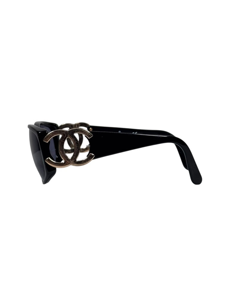 Chanel Vintage CC Logo Sunglasses – LE DEPARTMENT