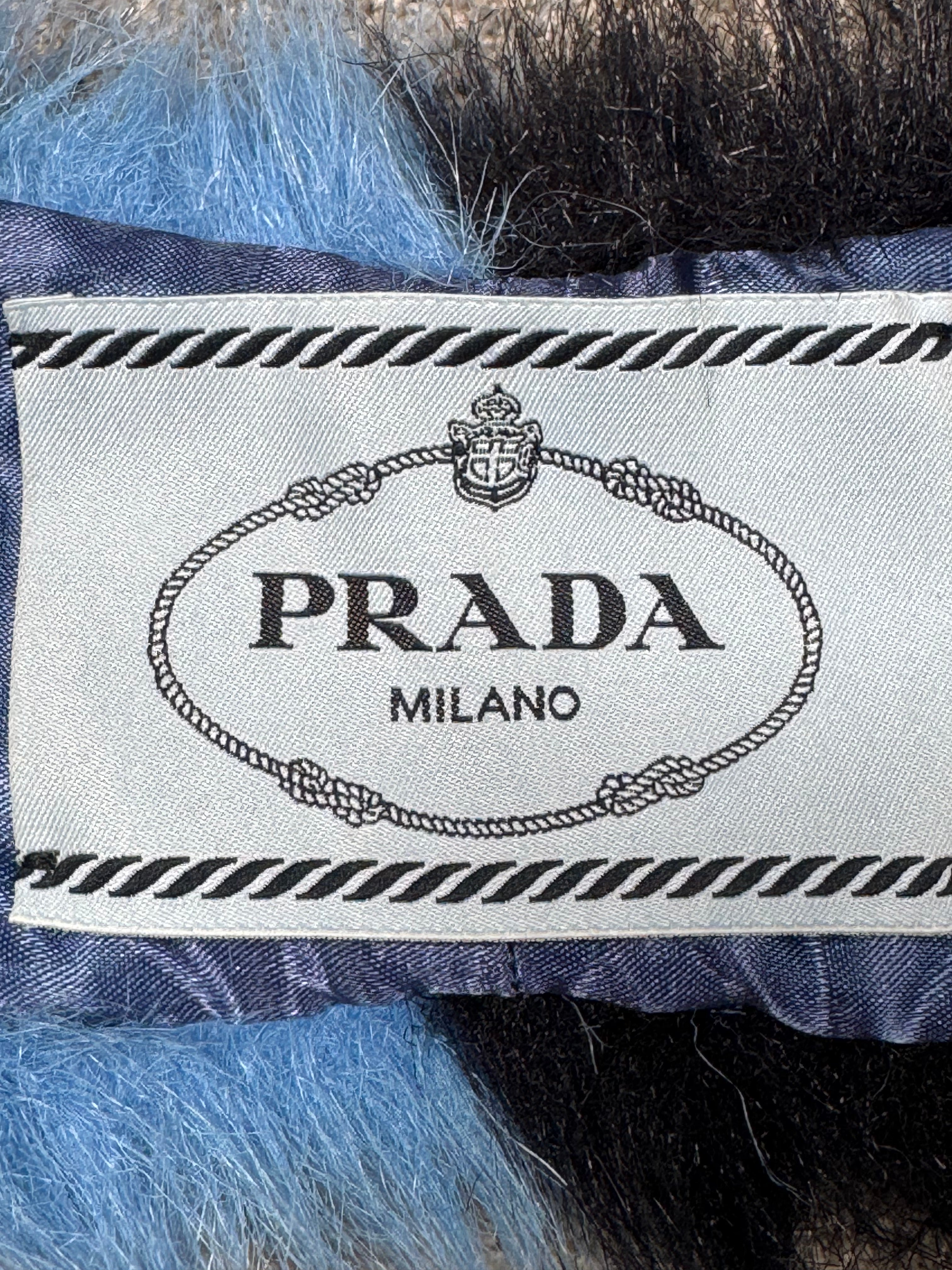 Prada SS2011 Two-Tone Faux Fur Stole – LE DEPARTMENT