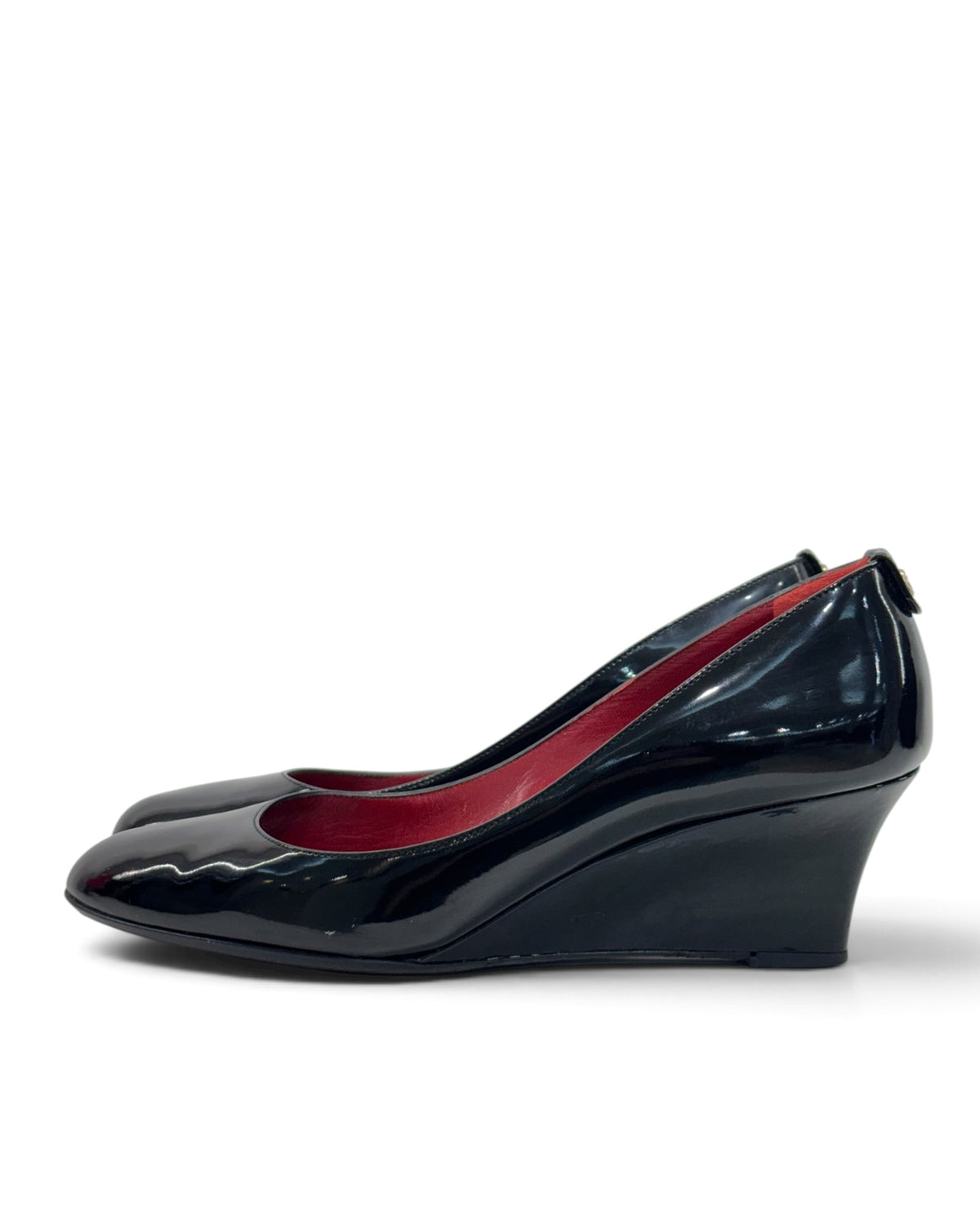 Gucci Interlocking GG Patent Leather Wedge Pumps