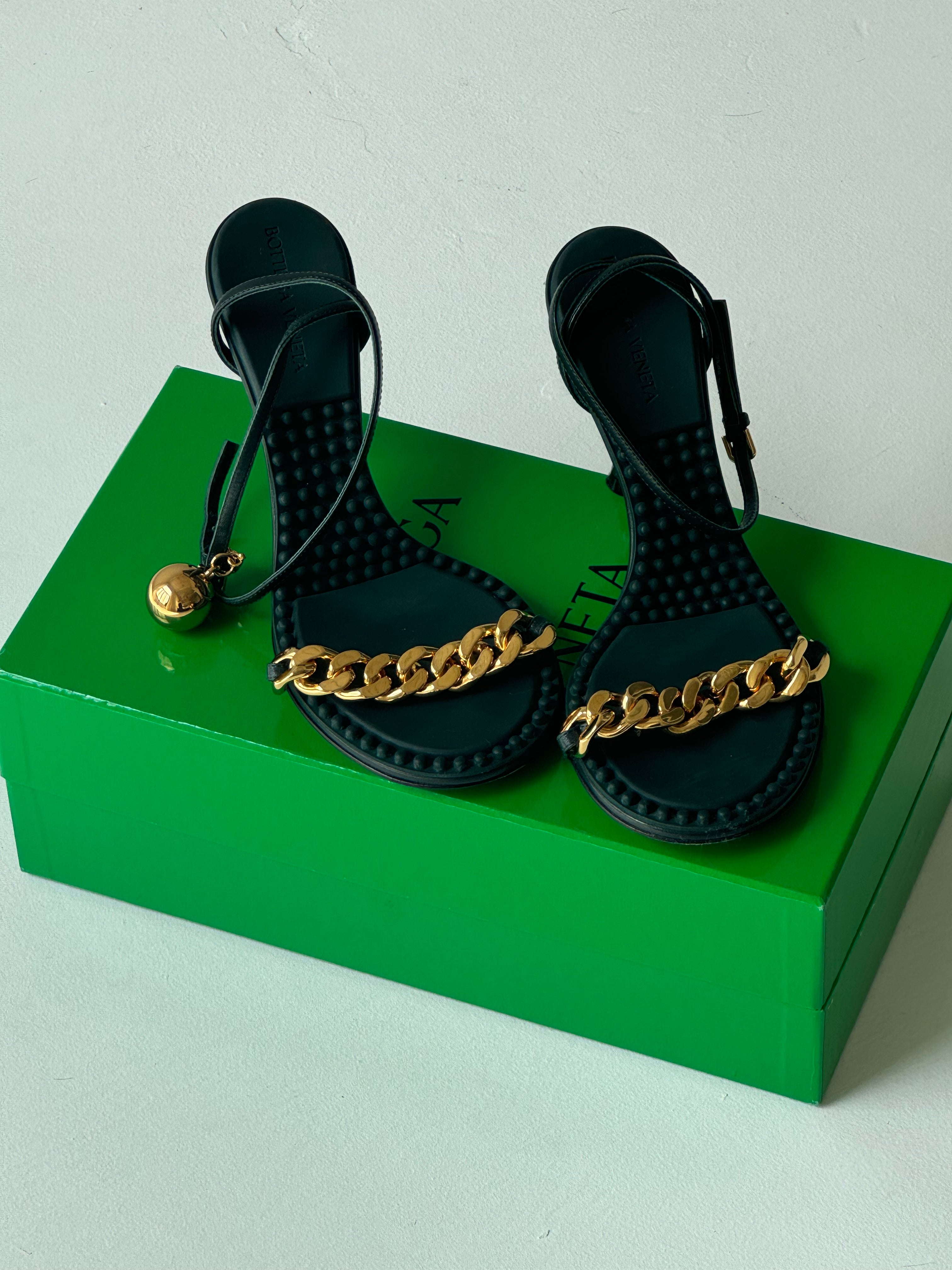 BOTTEGA VENETA