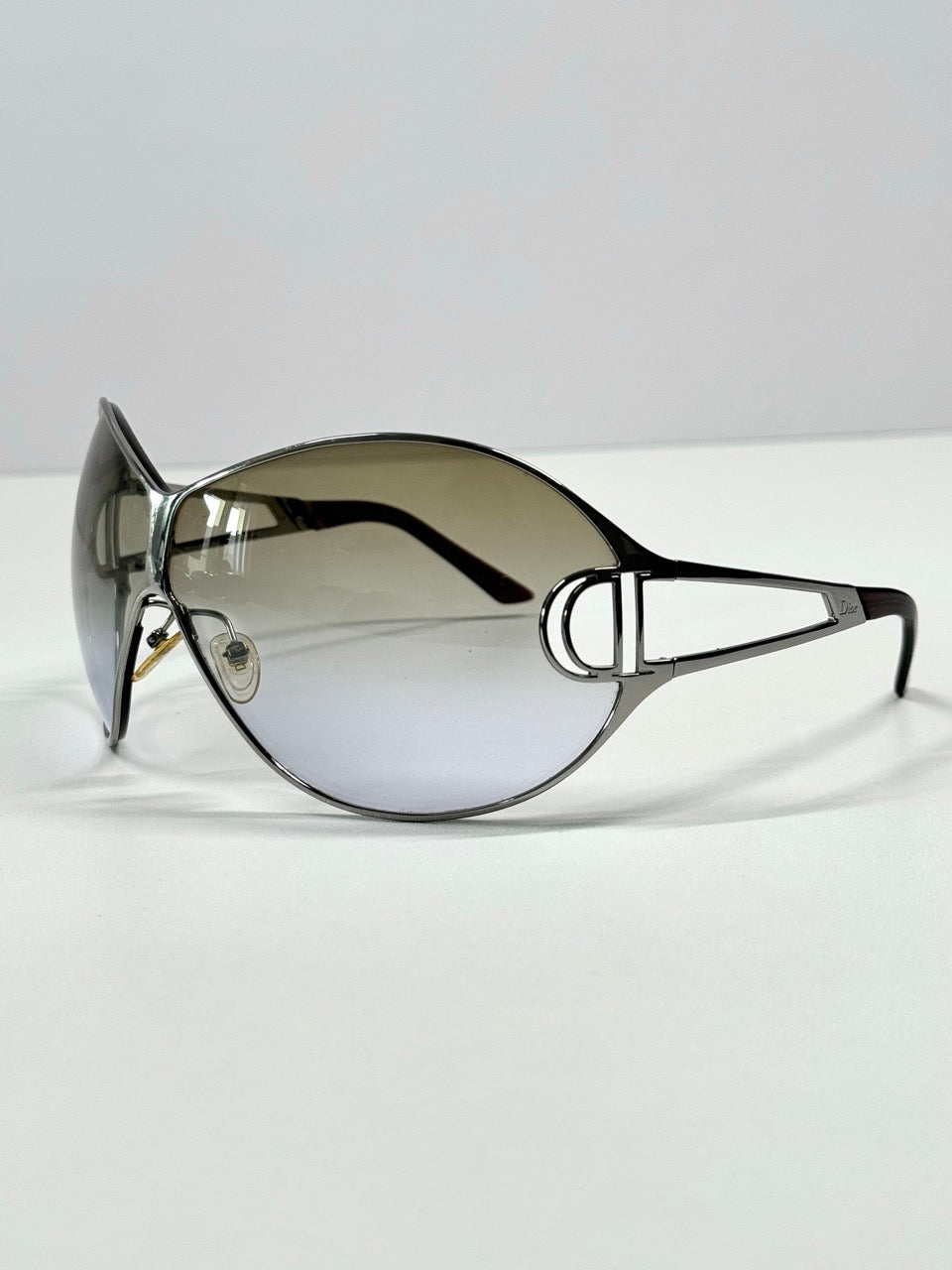 Dior Diorissimo Shield Sunglasses – LE DEPARTMENT display picture 2
