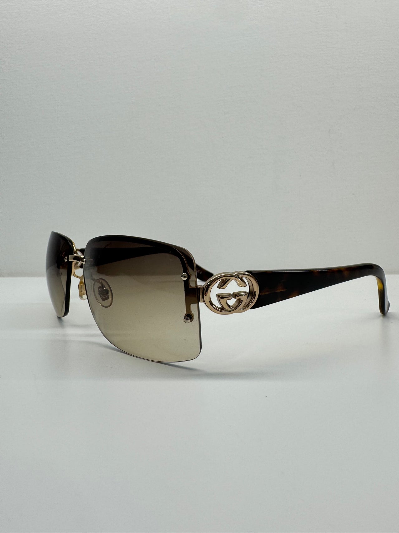 Gucci Interlocking GG Rimless Shield Sunglasses