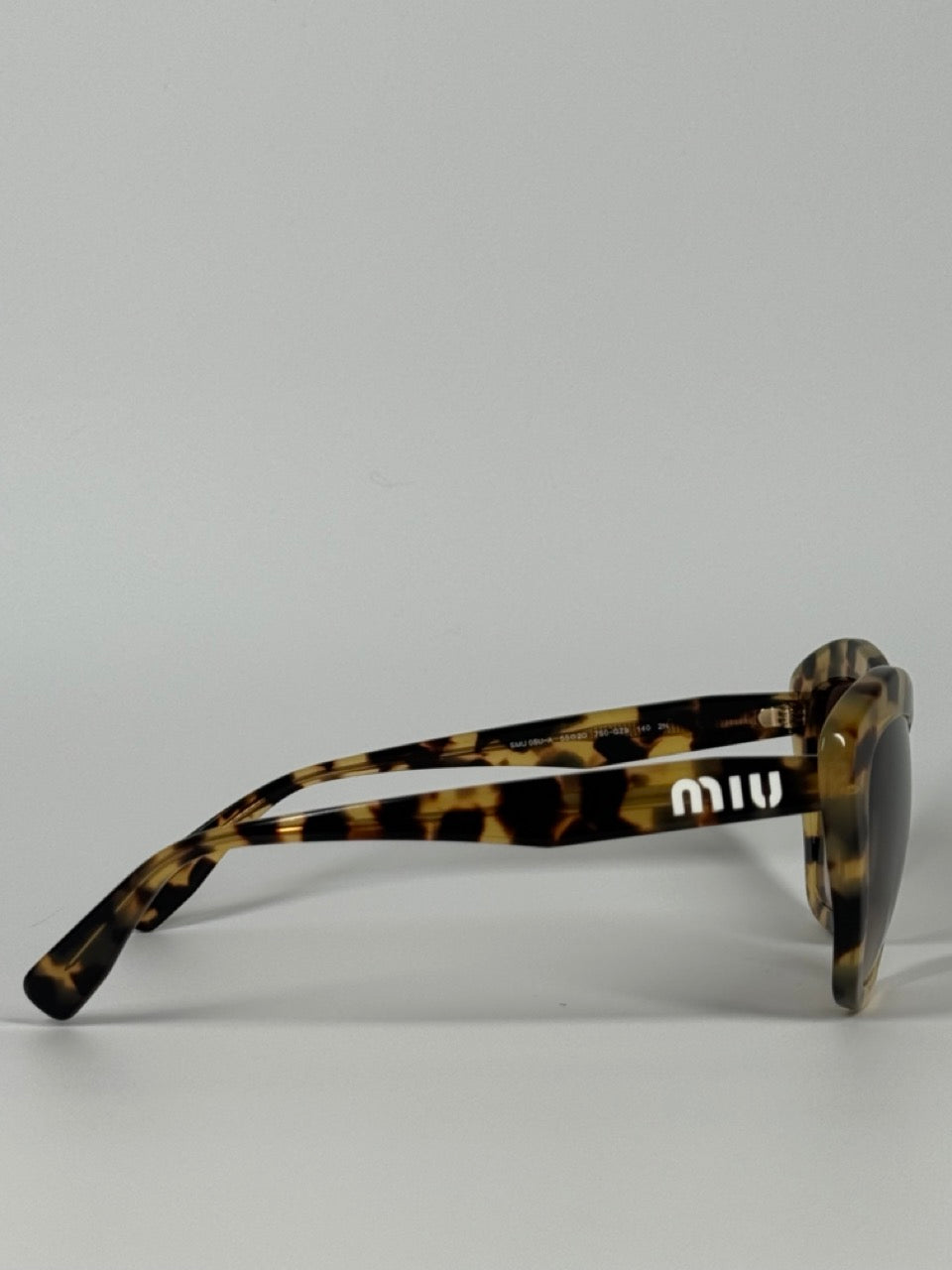 MIU MIU CAT-EYE TORTOISE SUNGLASSES – LE DEPARTMENT