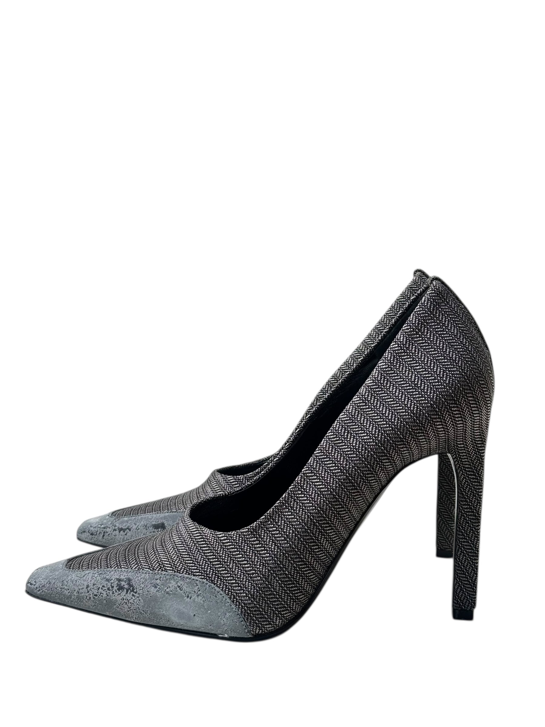 Balenciaga pair of gray pointed-toe shoes with Balenciaga logo on a white background